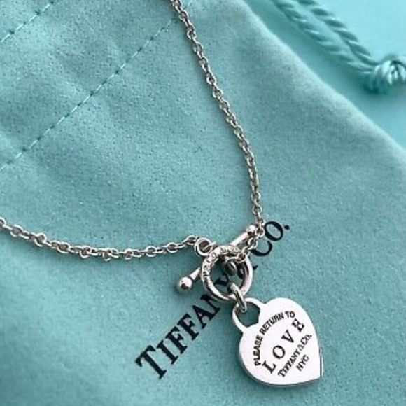 TIFFANY & Co. TOGGLE BRACELET 💙 - Picture 2 of 7